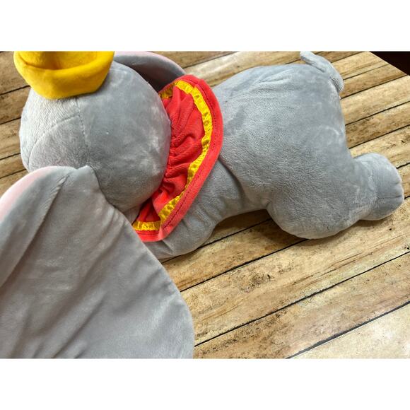 Disney Dumbo with Feather Plush Medium 17'' - Picture 4 of 9